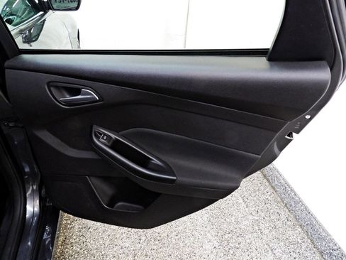 Used 2018 Ford Focus ST FWD image 12