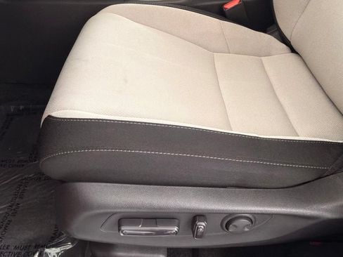 Used 2024 Honda CR-V EX image 5