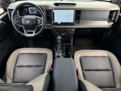 Used 2024 Ford Bronco Wildtrak AWD/4WD image 11