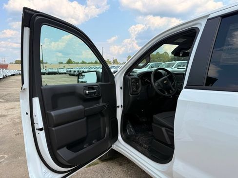 New 2026 Chevrolet Silverado 1500 W/T w/ WT Value Package AWD/4WD image 11