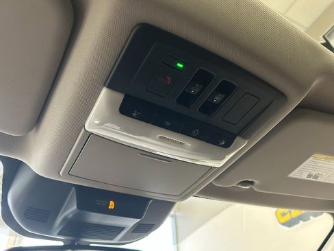 Used 2021 Nissan Rogue SL image 40