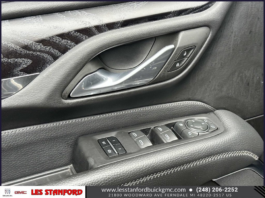 Used 2024 GMC Yukon XL Denali AWD/4WD image 18