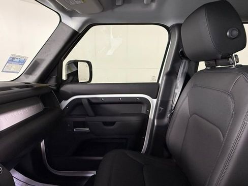 New 2025 Land Rover Defender 110 S image 19