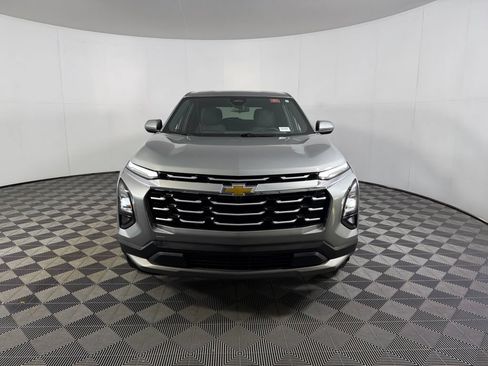 Used 2025 Chevrolet Equinox LT FWD image 10
