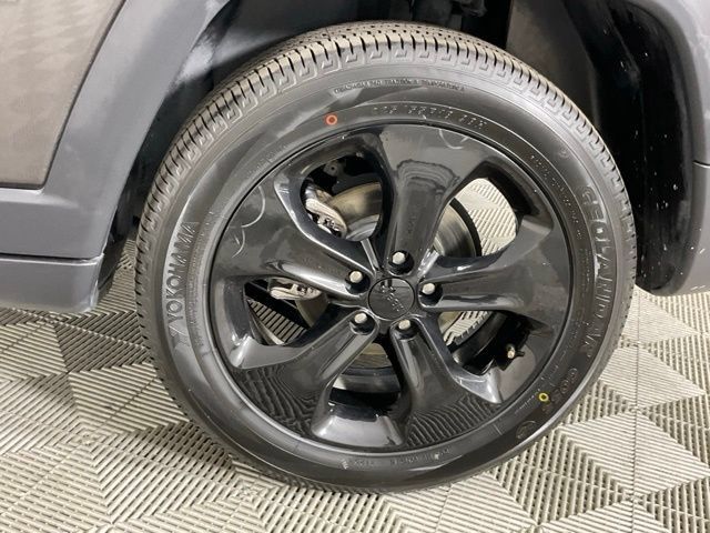 Used 2020 Jeep Compass Latitude FWD image 8