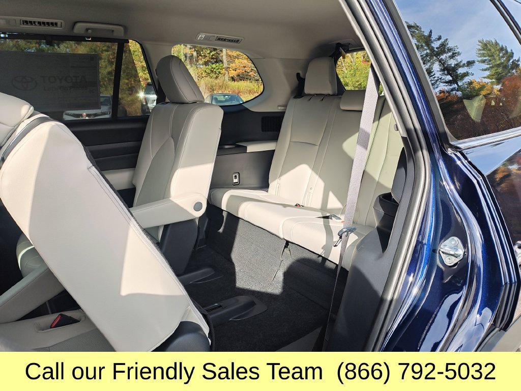 New 2026 Toyota Grand Highlander XLE FWD image 27