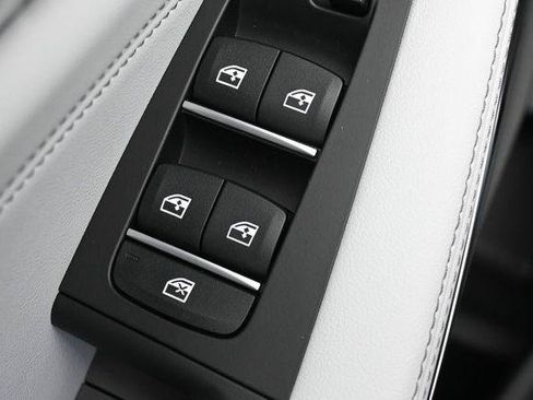 Used 2026 BMW X5 xDrive40i w/ Executive Package AWD/4WD image 13