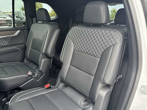Used 2024 GMC Acadia Denali w/ Super Cruise Package AWD/4WD image 24