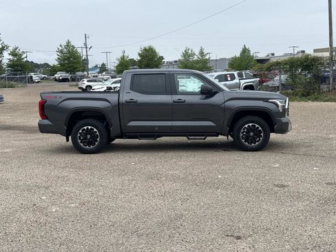 New 2026 Toyota Tundra SR5 AWD/4WD image 2