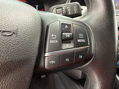 Used 2025 Ford Escape Active AWD/4WD image 19