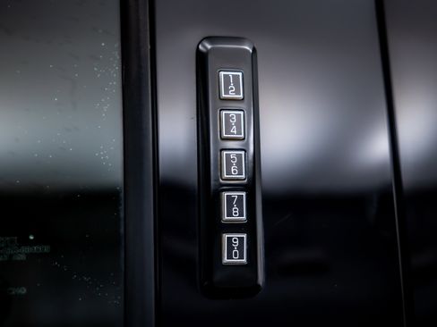 Used 2020 Ford F350 Lariat w/ Lariat Ultimate Package image 14