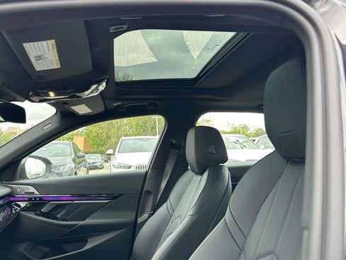 New 2027 BMW 530i xDrive w/ M Sport Package AWD/4WD image 14