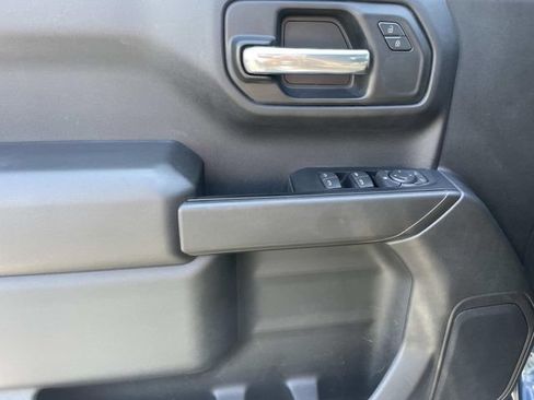 Used 2019 Chevrolet Silverado 1500 Custom Trail Boss w/ Custom Convenience Package AWD/4WD image 23