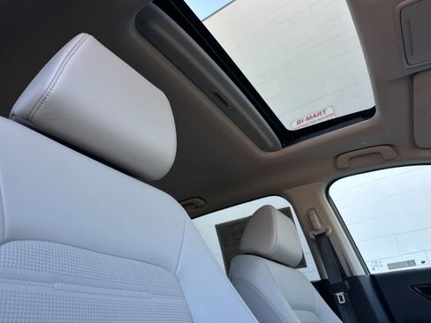Used 2023 Honda CR-V EX-L image 17