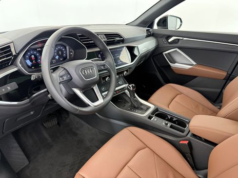 Certified 2025 Audi Q3 2.0T Premium w/ Convenience Package image 4