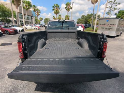 New 2026 RAM 3500 Big Horn AWD/4WD image 14