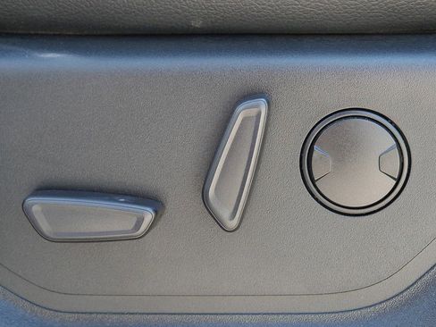 Used 2020 Ford F150 Lariat AWD/4WD image 14