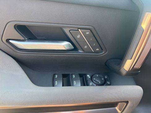 New 2025 GMC Hummer EV 2X w/ LPO, Dark Essentials Package image 26