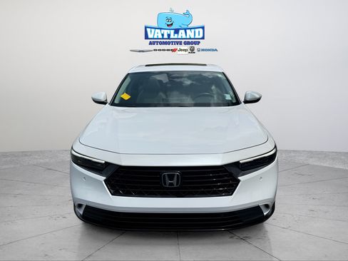 Used 2023 Honda Accord EX-L image 8