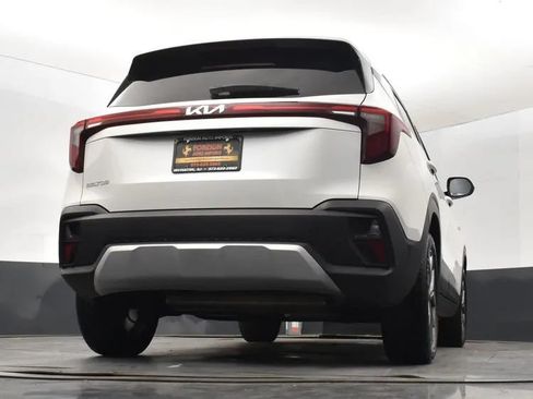 Used 2026 Kia Seltos LX FWD image 13