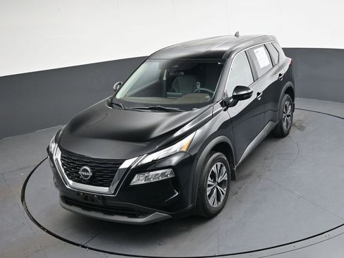 Used 2023 Nissan Rogue SV image 31