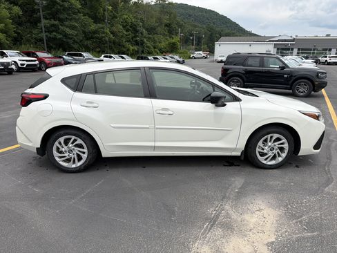 Used 2024 Subaru Impreza 2.0i AWD/4WD image 8