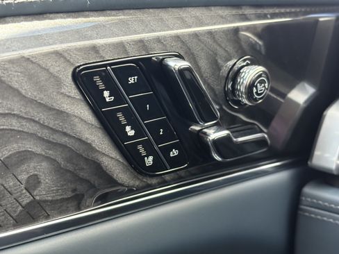Certified 2025 Cadillac Escalade IQ Luxury 2 w/ LPO, Premium Carpet Package AWD/4WD image 30