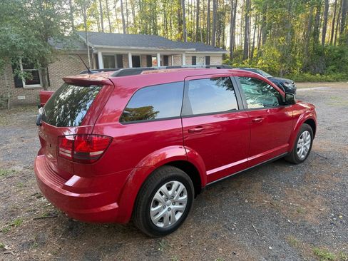 Used 2017 Dodge Journey SE w/ Flexible Seating Group FWD image 6