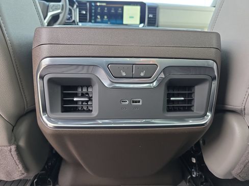 New 2026 Chevrolet Silverado 1500 LTZ w/ Technology Package AWD/4WD image 12