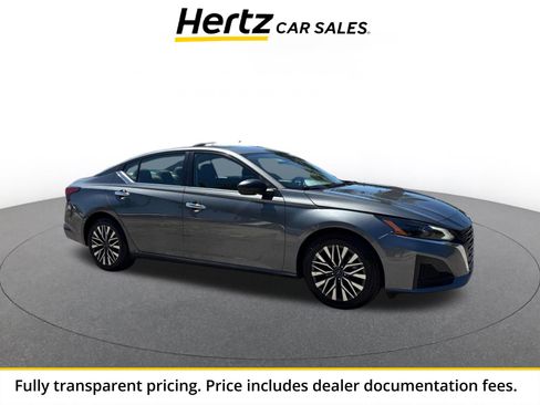 Used 2025 Nissan Altima 2.5 SV FWD image 1