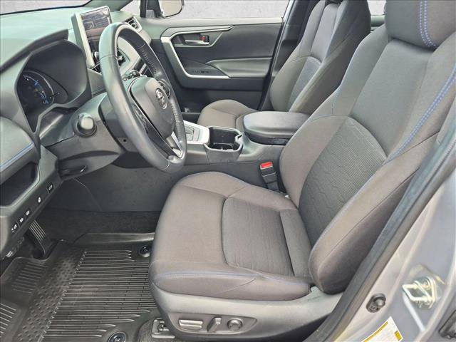 Used 2024 Toyota RAV4 SE w/ Convenience Package AWD/4WD image 24
