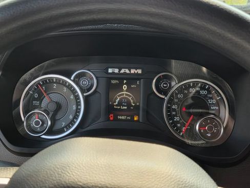 Used 2022 RAM 2500 Big Horn AWD/4WD image 25