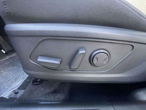 New 2026 Kia Sportage LX FWD image 14