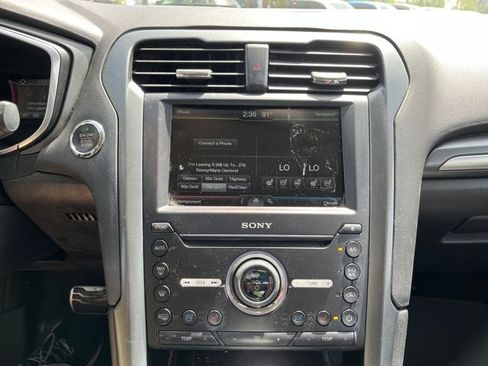 Used 2016 Ford Fusion Titanium FWD image 8
