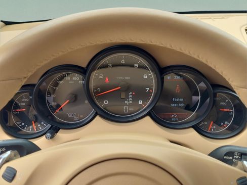 Used 2014 Porsche Cayenne image 22