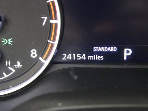 Certified 2022 Nissan Rogue SV FWD image 11