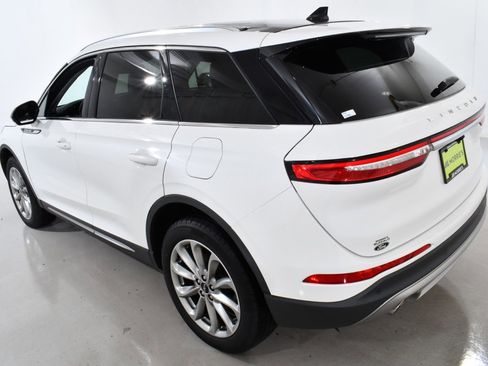 Used 2022 Lincoln Corsair AWD w/ Premium Package image 15