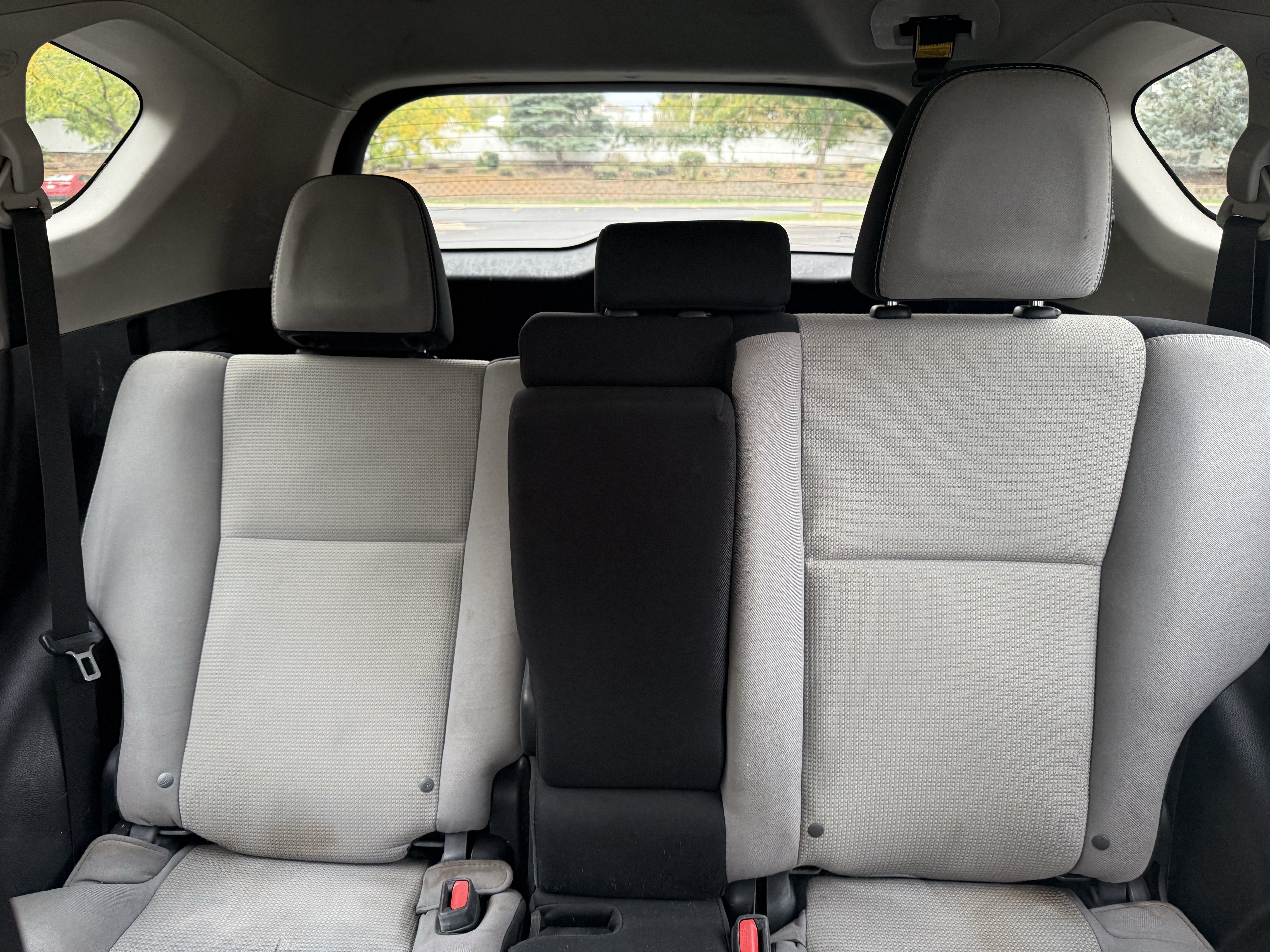 Used 2018 Toyota RAV4 XLE w/ Carpet Mat Package FWD image 14