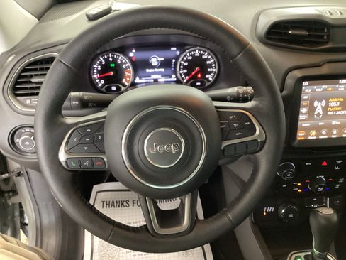 Used 2022 Jeep Renegade Limited AWD/4WD image 19
