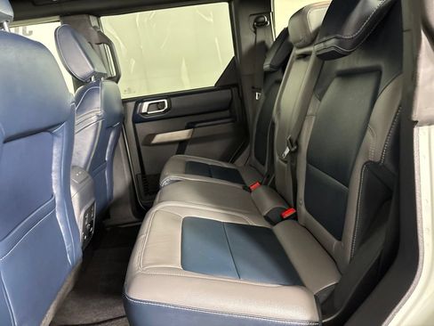 Used 2021 Ford Bronco First Edition AWD/4WD image 24