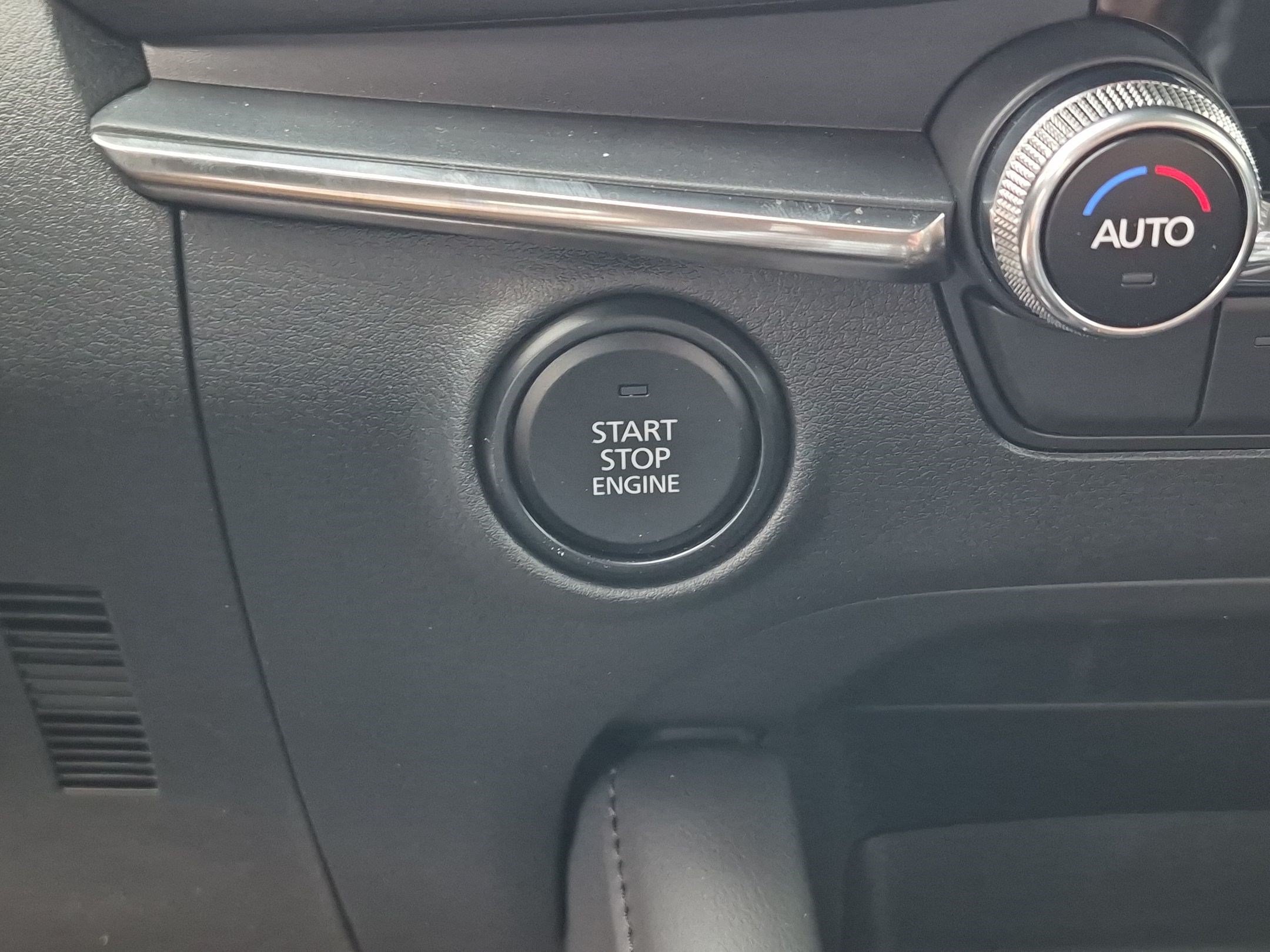 Used 2025 MAZDA MAZDA3 s FWD image 21