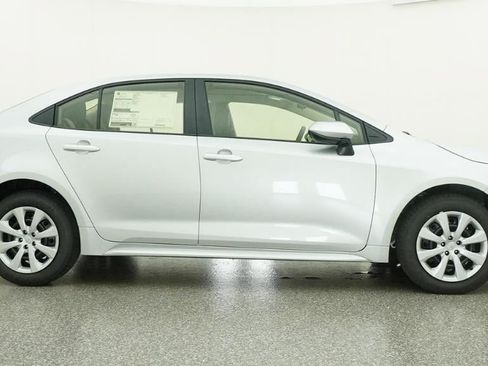 New 2026 Toyota Corolla LE FWD image 27