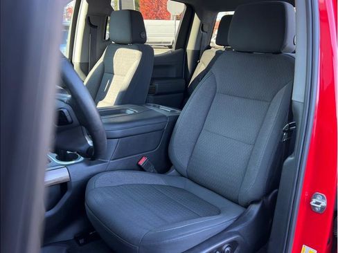 Used 2020 Chevrolet Silverado 1500 LT Trail Boss image 8