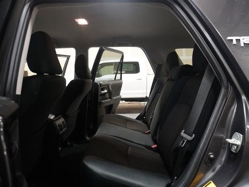 Used 2020 Toyota 4Runner TRD Off-Road image 8