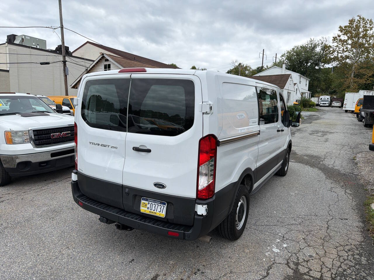 Used 2022 Ford Transit 250 Low Roof RWD image 32