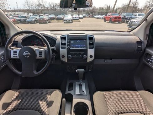 Used 2019 Nissan Frontier SV AWD/4WD image 2