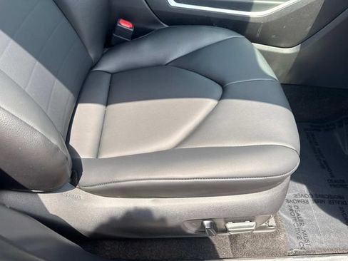 Used 2026 Toyota Highlander XLE AWD/4WD image 18