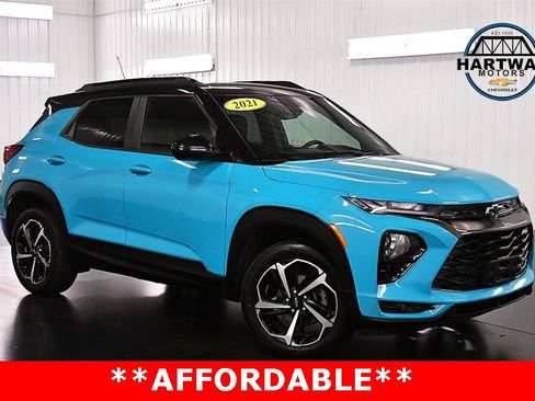 Used 2021 Chevrolet TrailBlazer RS w/ Convenience Package image 1
