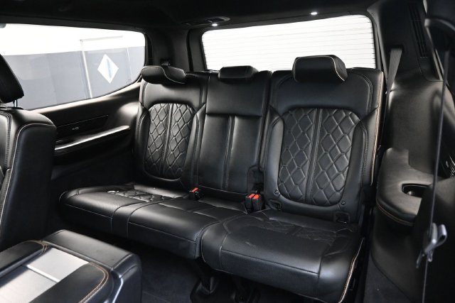 Used 2023 Jeep Grand Wagoneer Series III AWD/4WD image 23
