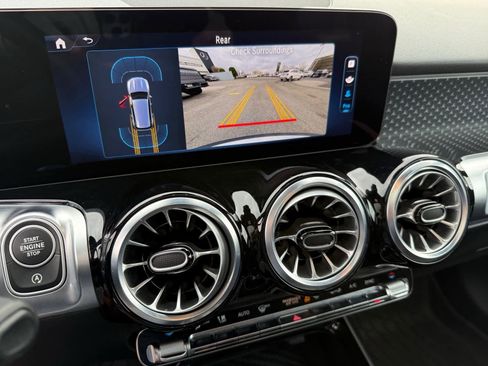 Certified 2024 Mercedes-Benz GLB 250 GLB 250 image 17